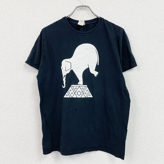 GILDAN　ギルダン　半袖プリントアニマルTシャツ　サーカス　像　黒　ブラック　Mサイズ