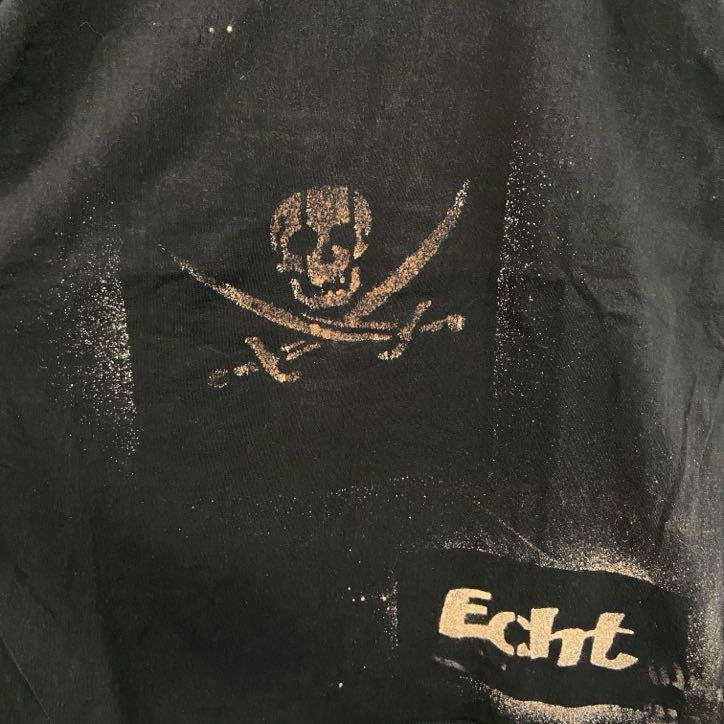 古着 used　LAMBESTE　半袖スカルプリントTシャツ　ドクロ　骸骨　黒　ブラック　クルーネック　Lサイズ