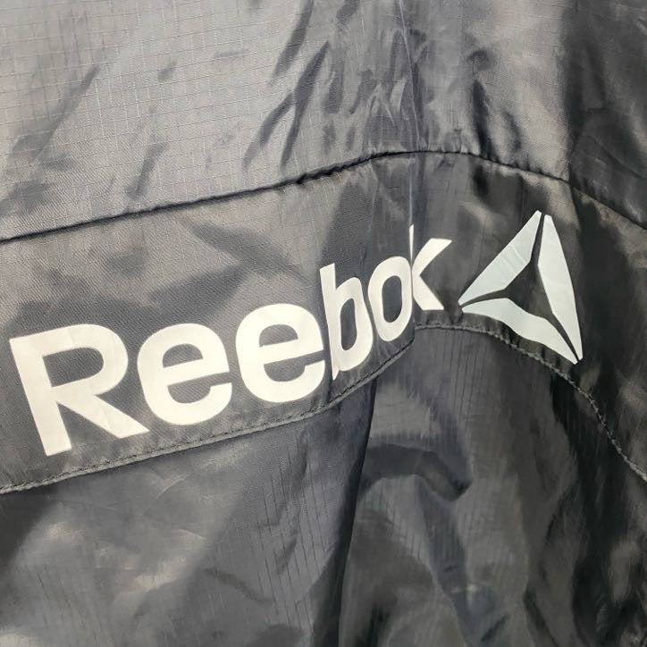 古着 used　Reebok　半袖アノラックパーカー　長袖ナイロンプルオーバー　ロゴプリント　アウトドア　２way　黒　XXLサイズ