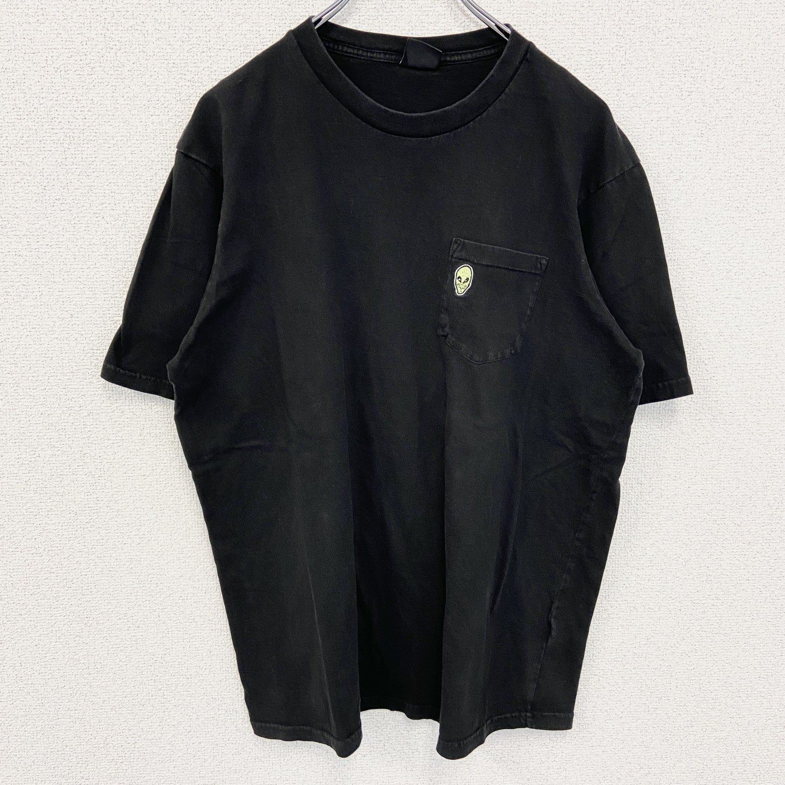 古着 used　T-BAR　半袖ワンポイント刺繍Tシャツ　Alien エイリアン　胸ポケット　黒　ブラック　クルーネック　Lサイズ