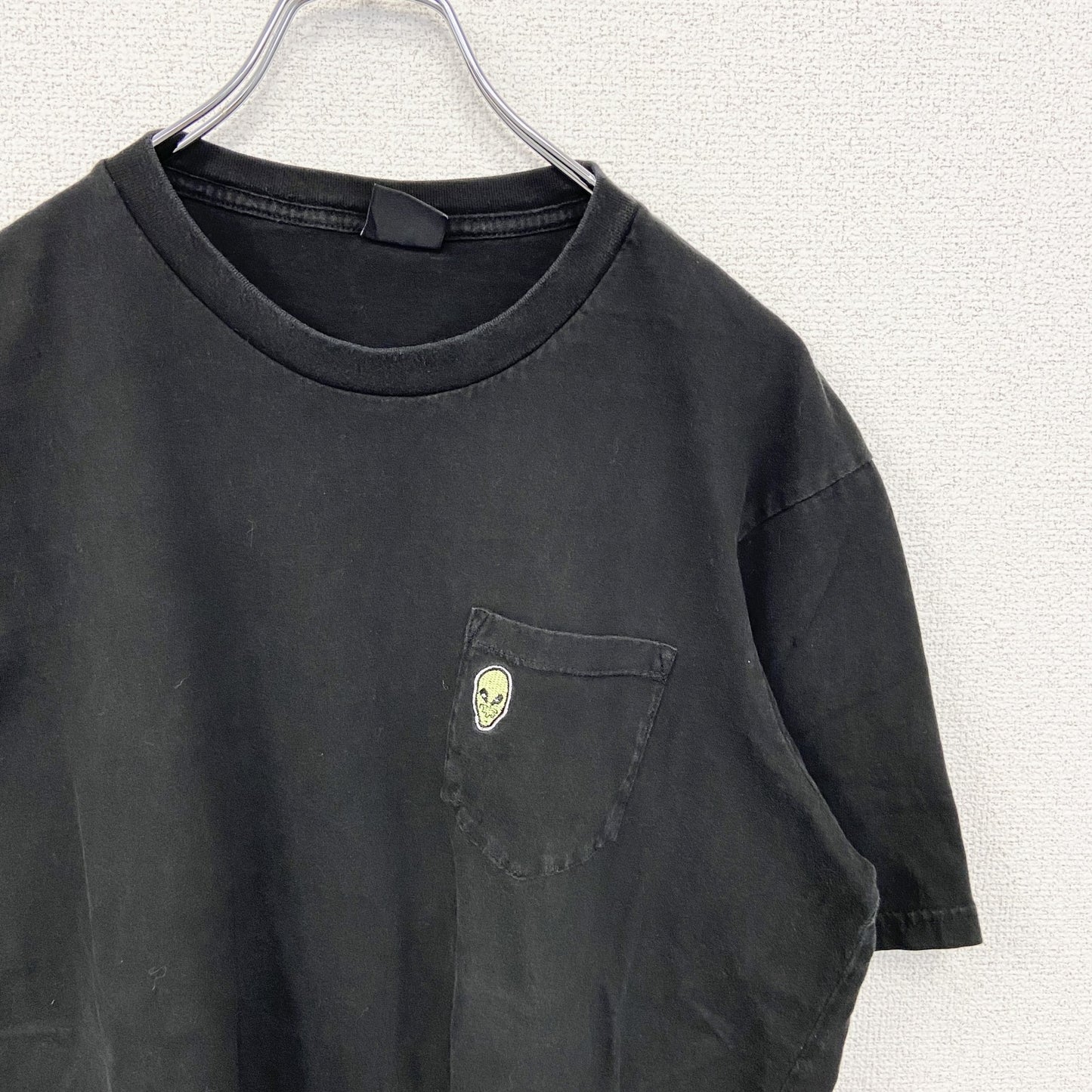 古着 used　T-BAR　半袖ワンポイント刺繍Tシャツ　Alien エイリアン　胸ポケット　黒　ブラック　クルーネック　Lサイズ