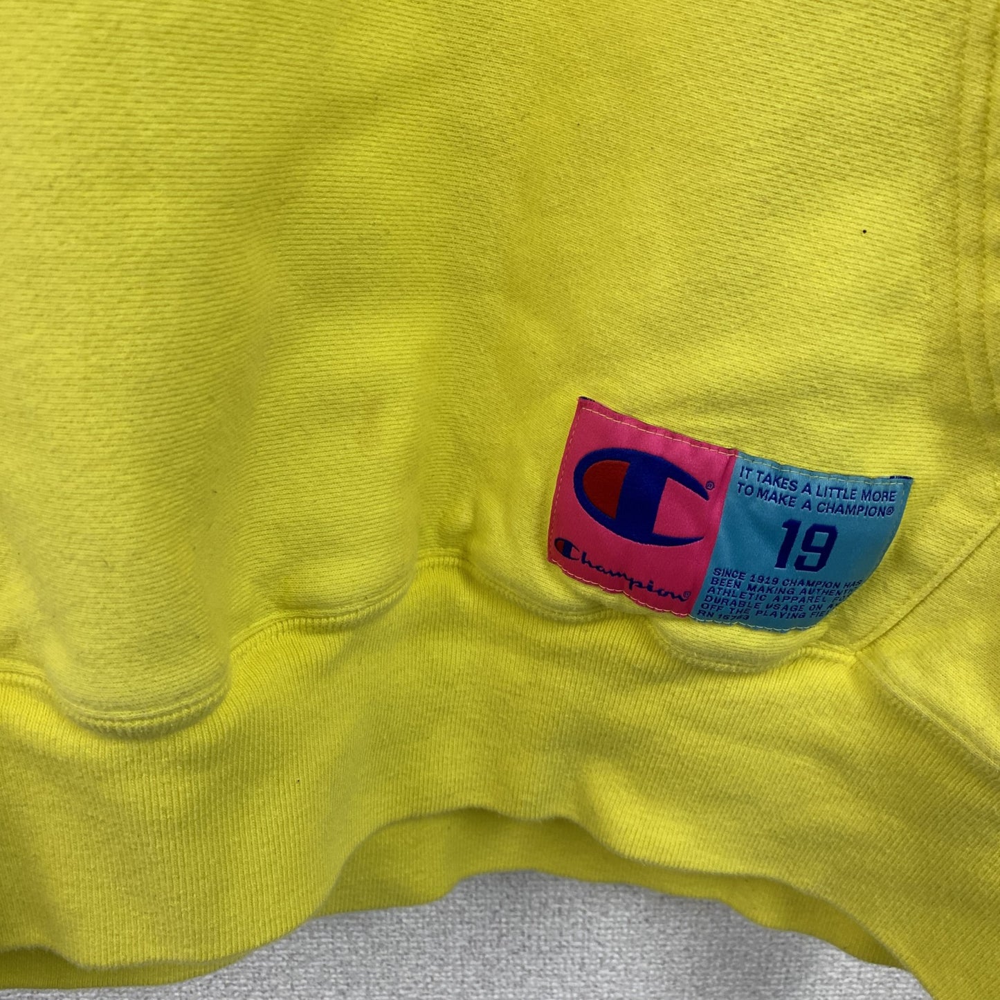Champion　チャンピオン　リバースウィーブ　スウェットパーカー/フーディー　ヘビーウエイト　現行　黄色　イエロー　Lサイズ