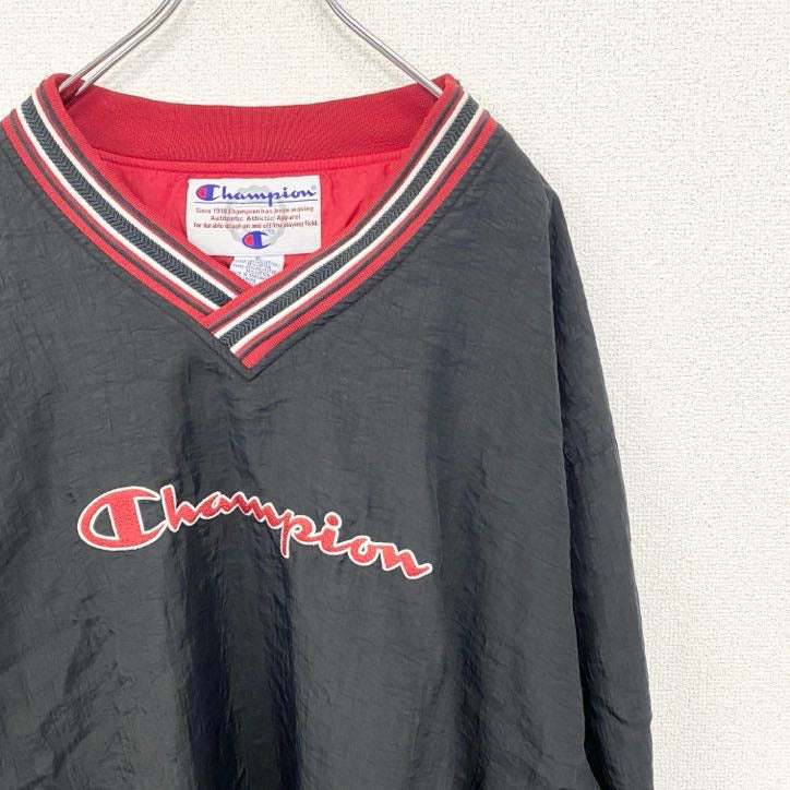 90s　Champion　チャンピオン　ロゴワッペン　ナイロンプルオーバー　Vネック　黒　XLサイズ
