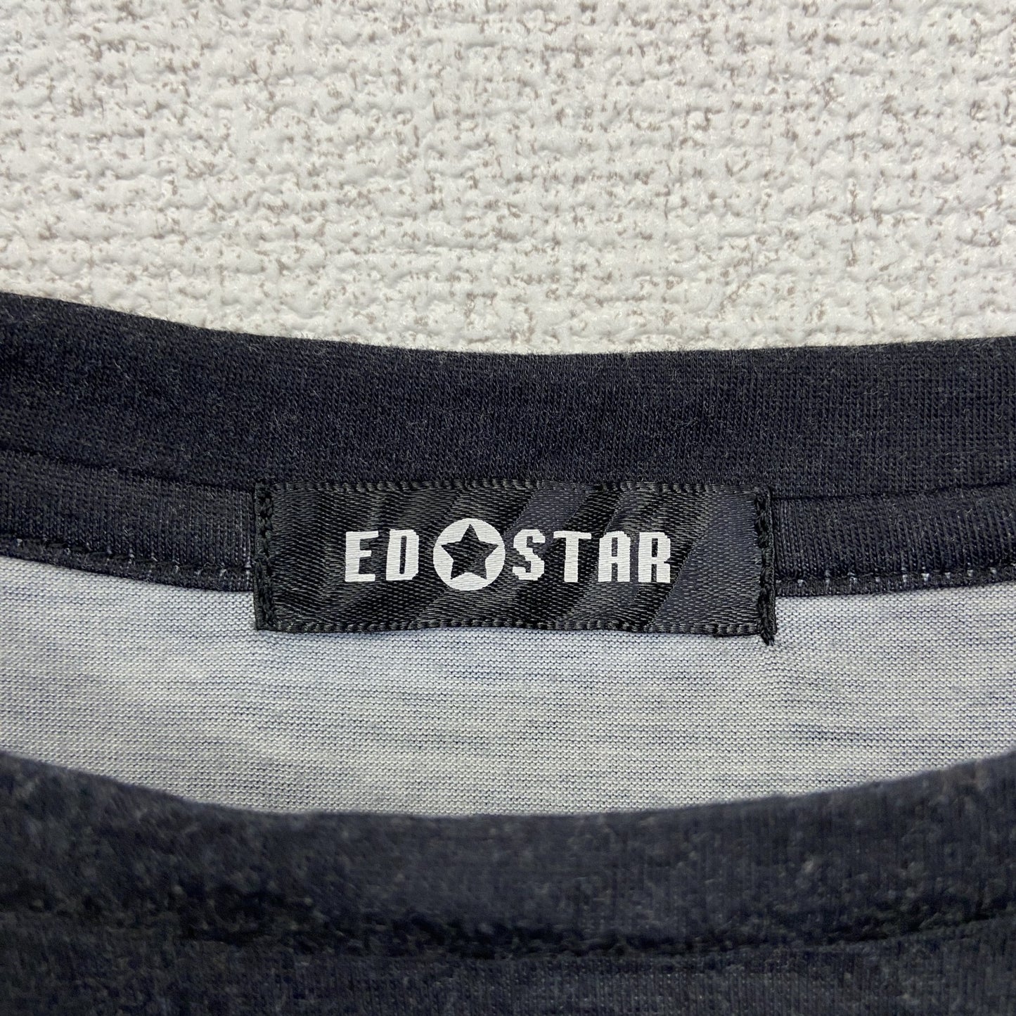 古着 used　EDOSTAR　半袖デザインプリントTシャツ　レインボーカラー　唇　黒　ブラック　クルーネック
