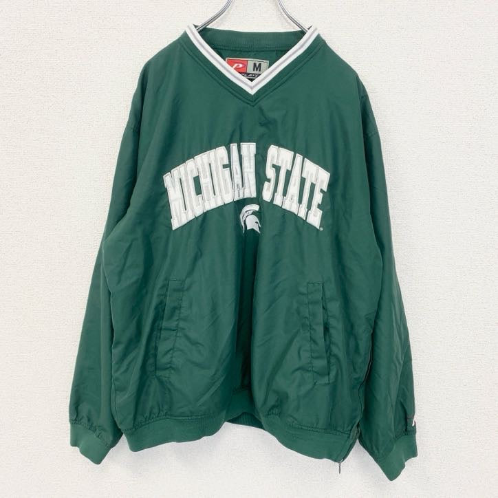 古着 used　PRO PLAYER　長袖カレッジ刺繍ナイロンプルオーバー　ミシガン州立大学　緑　ビッグシルエット　Mサイズ