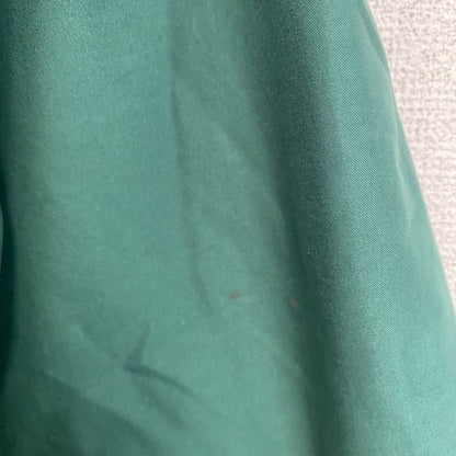 古着 used　PRO PLAYER　長袖カレッジ刺繍ナイロンプルオーバー　ミシガン州立大学　緑　ビッグシルエット　Mサイズ