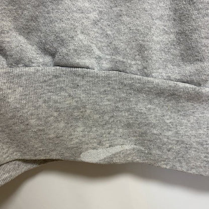 古着 used　UNITE Windjammer　長袖ワンポイントロゴプリントスウェット　クルーネックトレーナー　グレー　秋冬服
