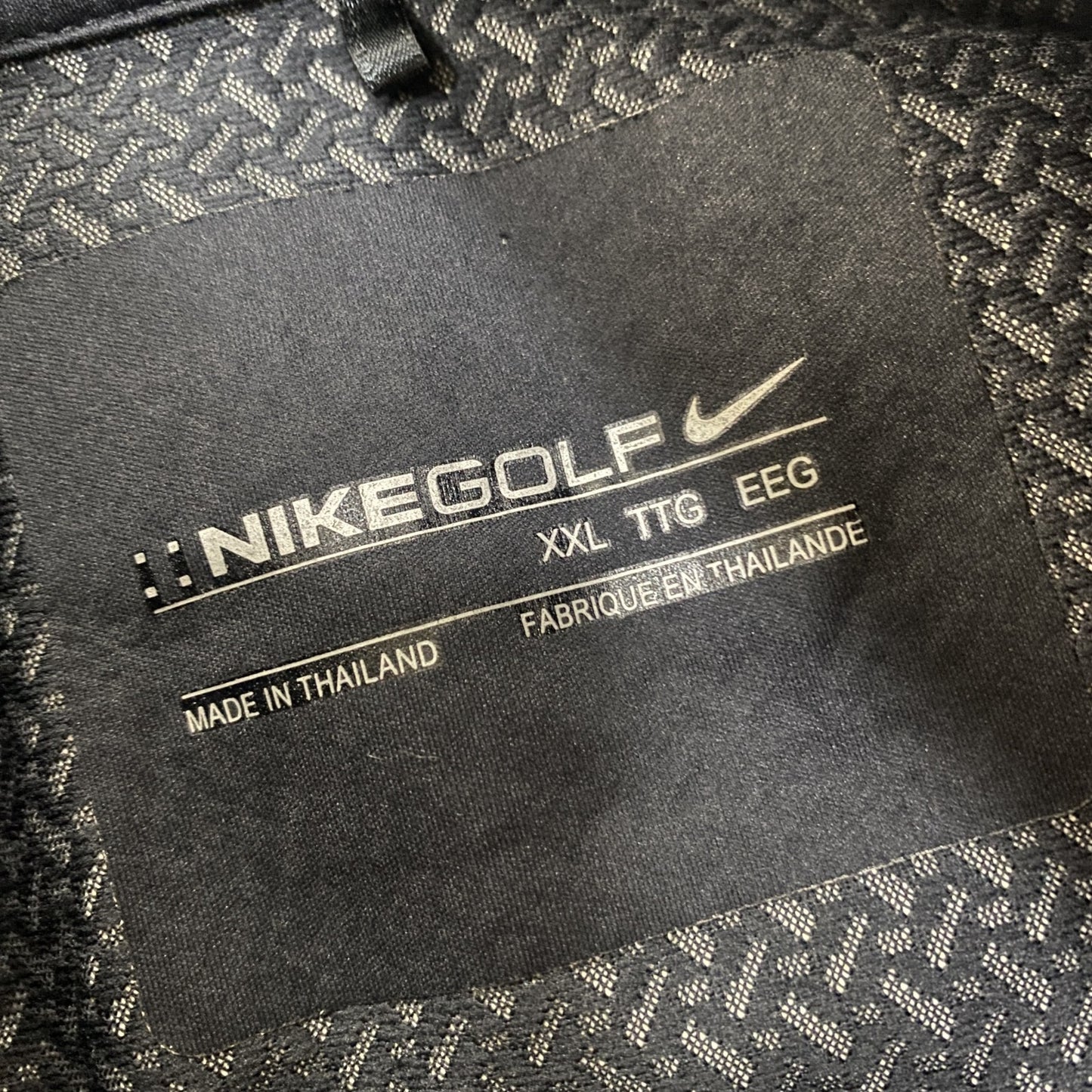 古着 used　NIKE GOLF 　アノラックパーカー　長袖ナイロンプルオーバー　スウッシュロゴ　シンプル　黒　XXLサイズ