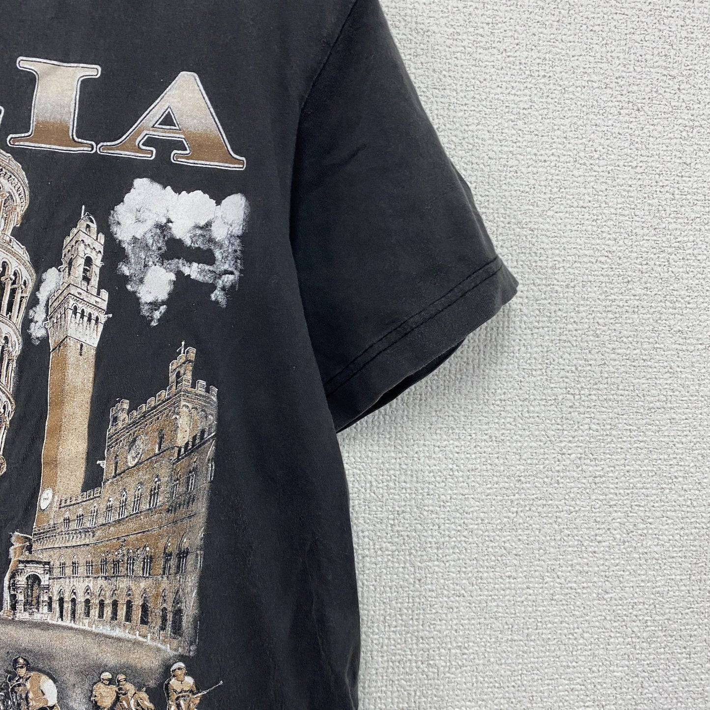 KOKSE　半袖プリントTシャツ　イタリア　ユーロ　アートプリント　ビックロゴ　ダークグレー　Mサイズ
