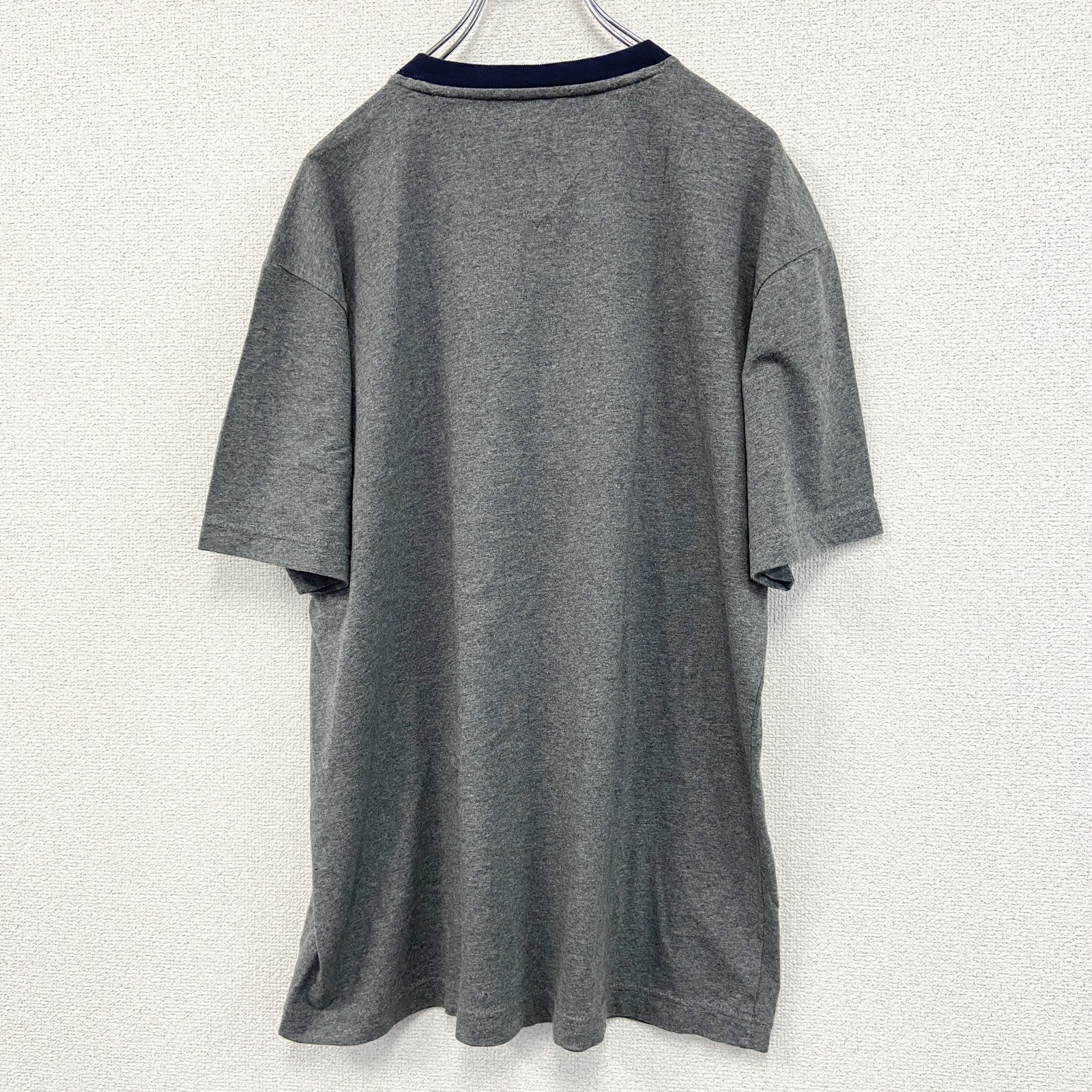 TOMMY HILFIGER　トミーヒルフィガー　半袖プリントTシャツ　グレー　Lサイズ