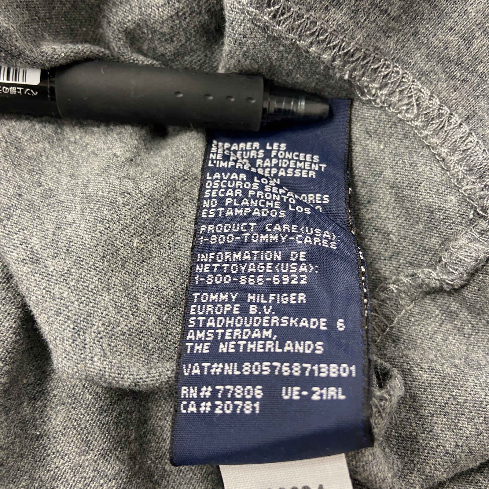 TOMMY HILFIGER　トミーヒルフィガー　半袖プリントTシャツ　グレー　Lサイズ