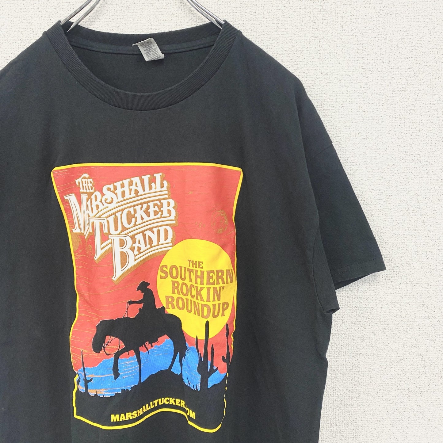古着 used　GILDAN　半袖ロックバンドプリントTシャツ　マーシャルタッカーバンド　バンT　カウボーイ　黒　Lサイズ