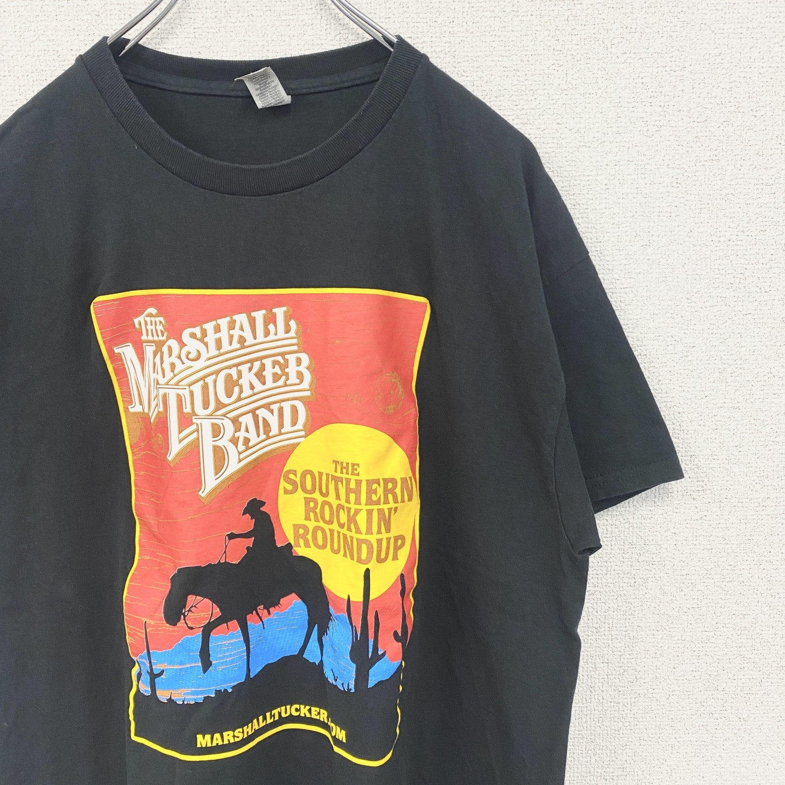 古着 used　GILDAN　半袖ロックバンドプリントTシャツ　マーシャルタッカーバンド　バンT　カウボーイ　黒　Lサイズ