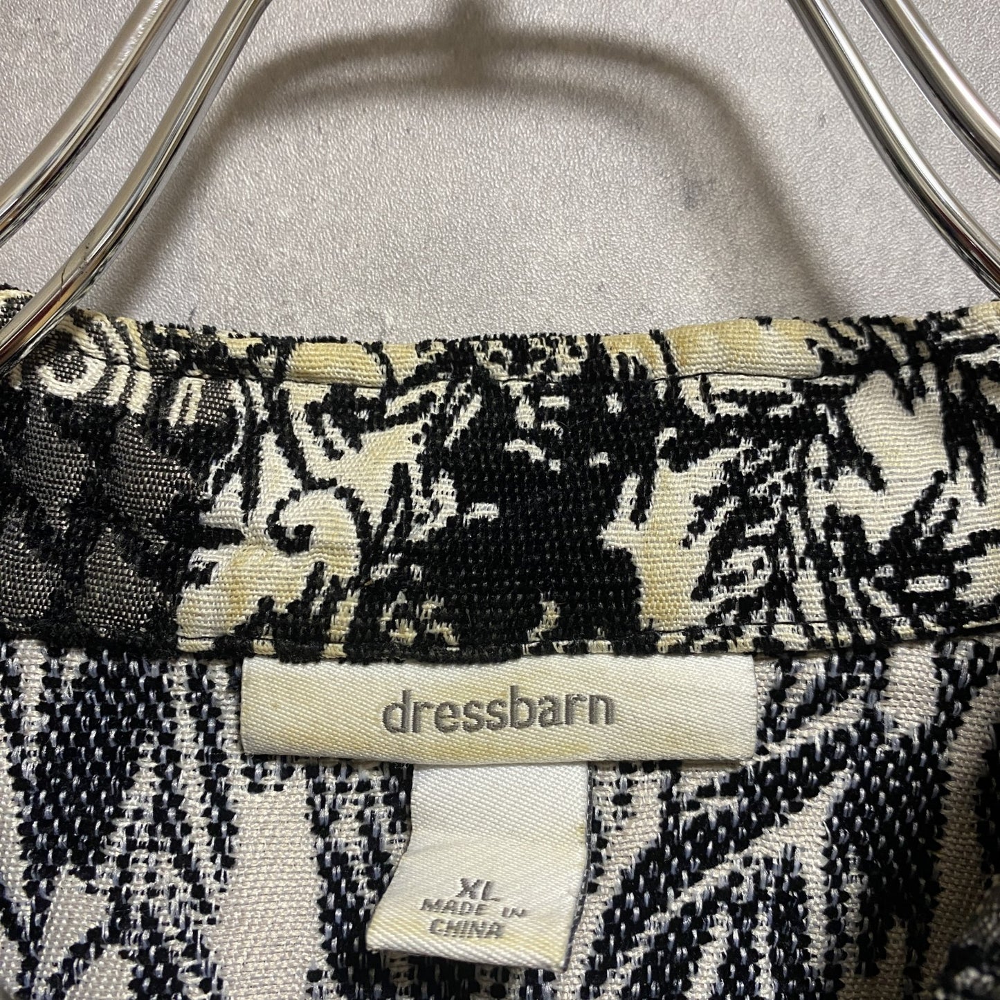 古着 used　dressbarn　ドレスバーン　長袖総柄フルジップブルゾン　ジャンパー　黒　ブラック　レトロデザイン