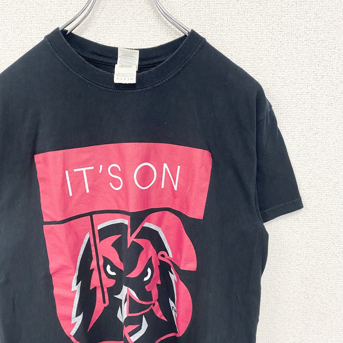 GILDAN　ギルダン　半袖ビッグプリントTシャツ　英字プリント　両面プリント　インディアン　黒　ブラック　Sサイズ