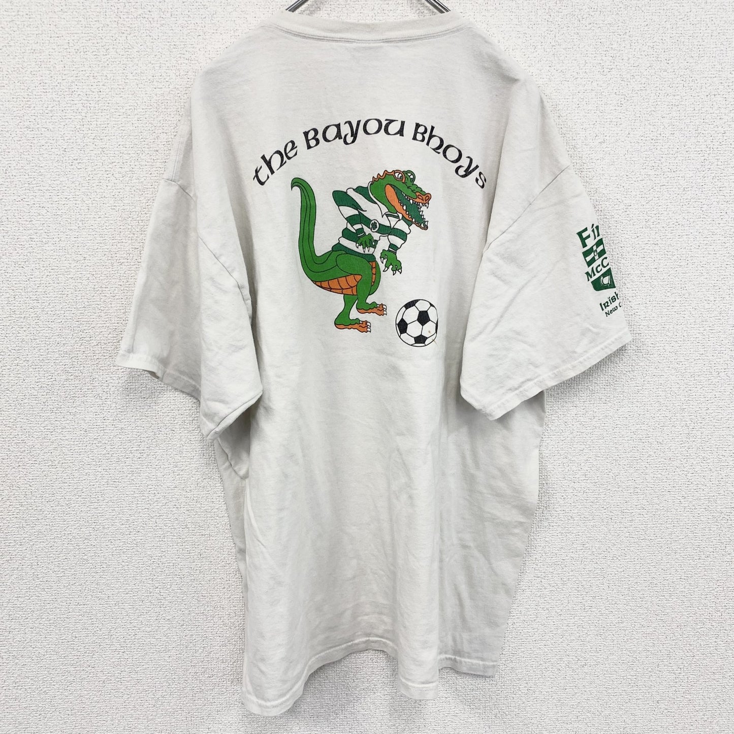 GILDAN　ギルダン　半袖プリントTシャツ　ワニ　サッカー　白　ホワイト　XLサイズ