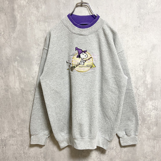 古着 used　90s～　PEANUTS　ピーナッツ　刺繍スウェット　トレーナー　スヌーピー　キャラクター　グレー　Mサイズ