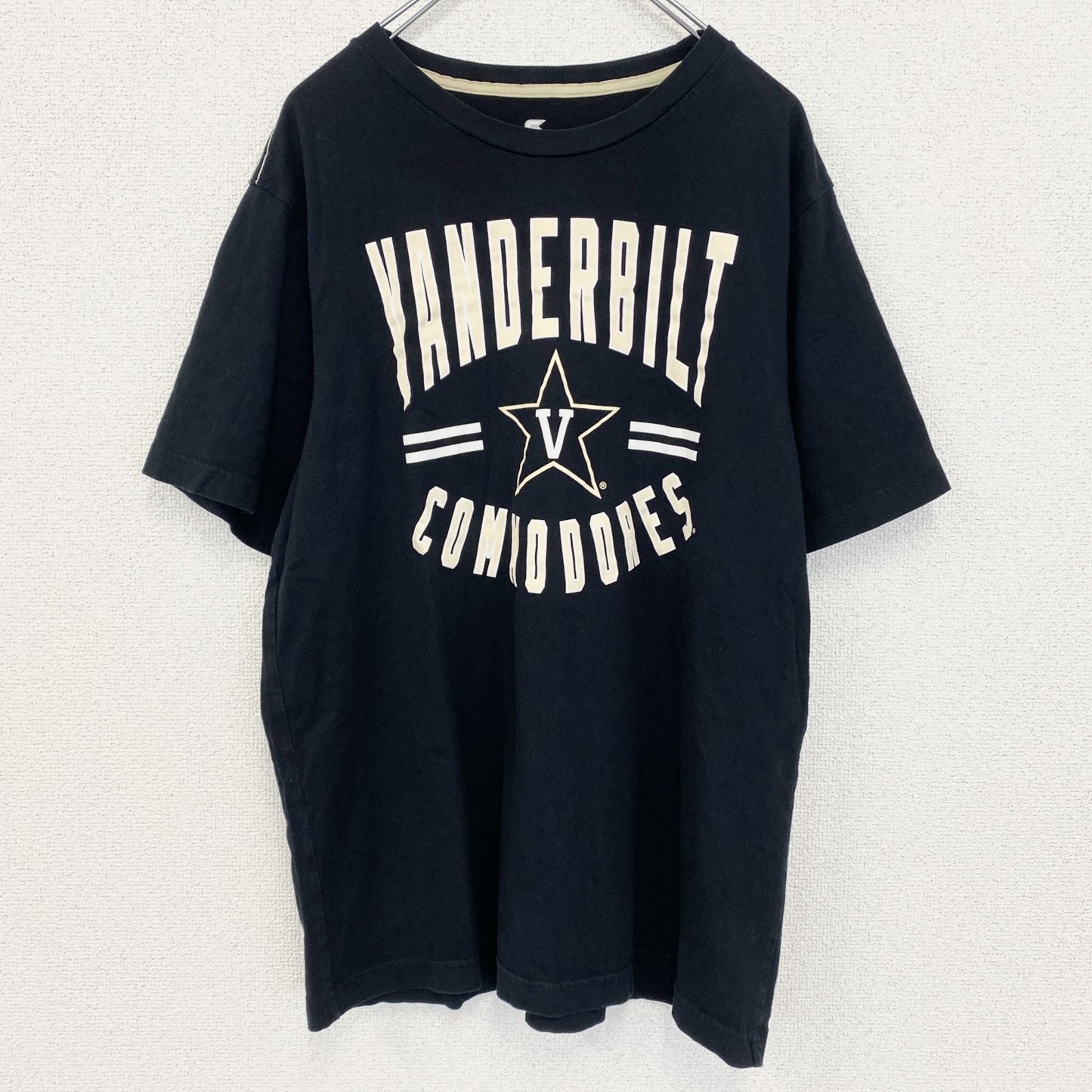 古着 used　COLOSSEUM　半袖カレッジプリントTシャツ　ヴァンダービルド大学　クルーネック　カジュアル　黒　Lサイズ