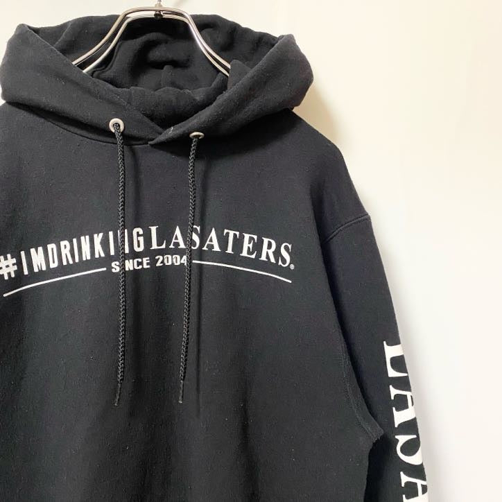 古着 used　Champion　チャンピオン　長袖ロゴデザインパーカー　バックプリント　コーヒー　LASATERS　黒　ブラック