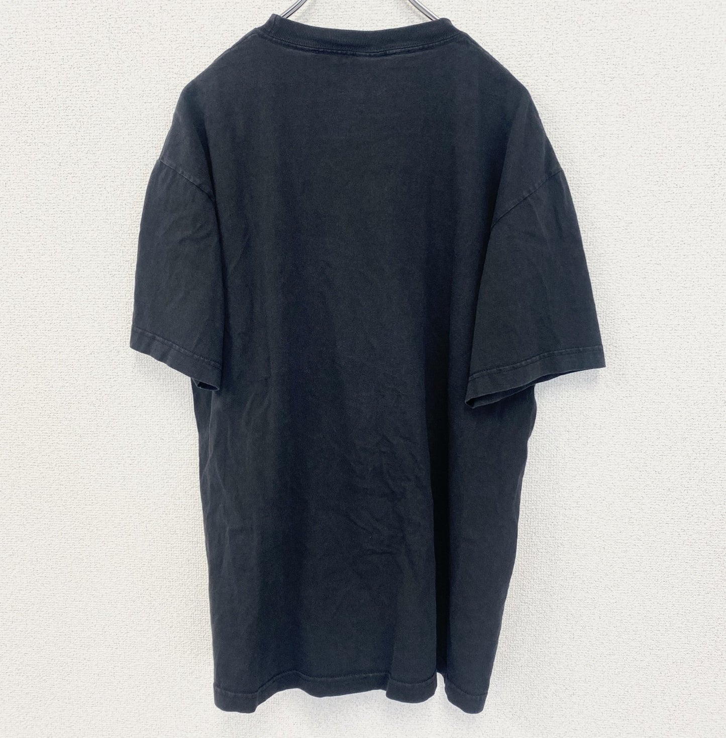 古着 used　FAMOUS STARS&STRAPS　半袖ダメージプリントTシャツ　クルーネック　カジュアル　黒　Lサイズ