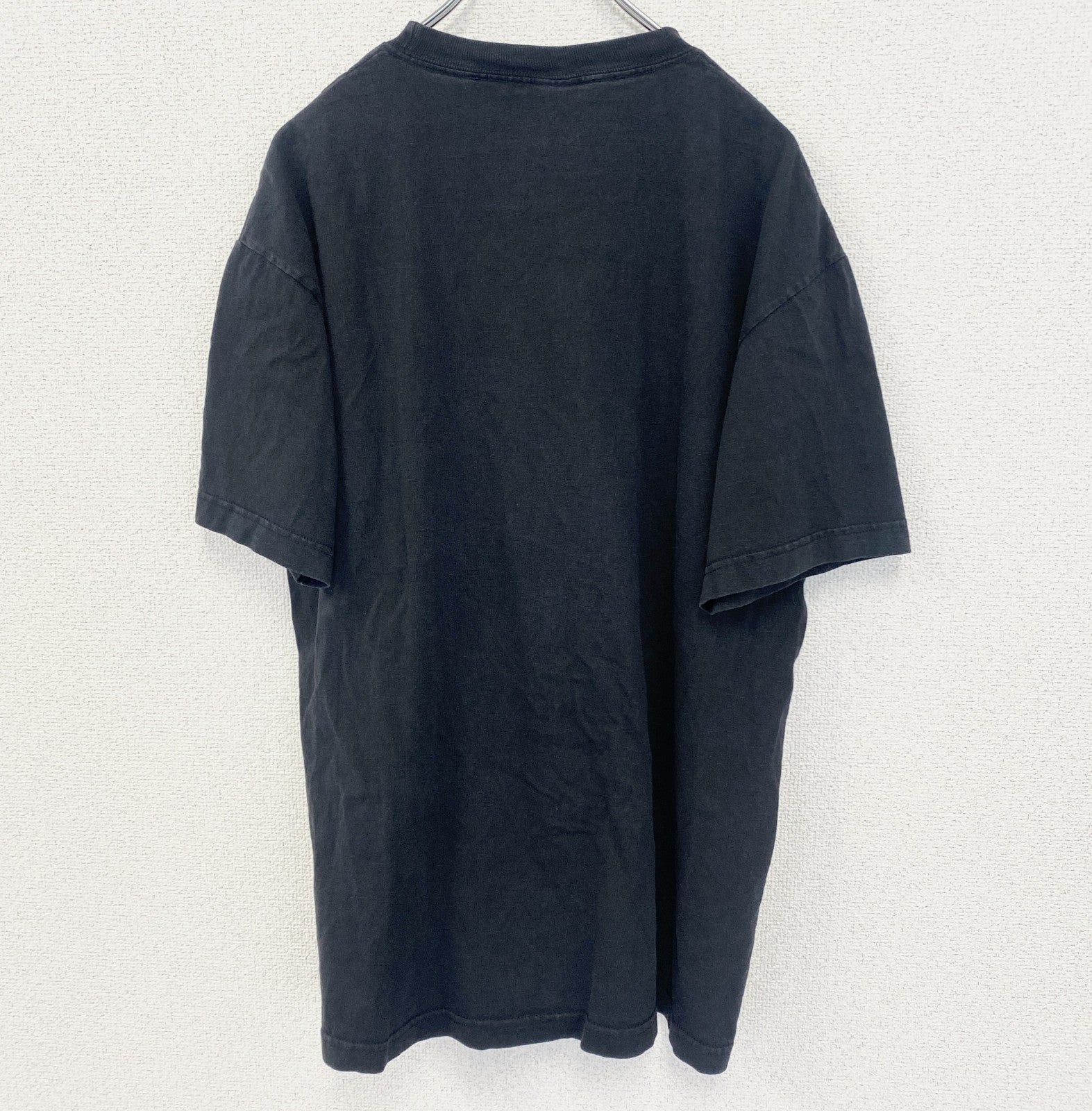古着 used　FAMOUS STARS&STRAPS　半袖ダメージプリントTシャツ　クルーネック　カジュアル　黒　Lサイズ