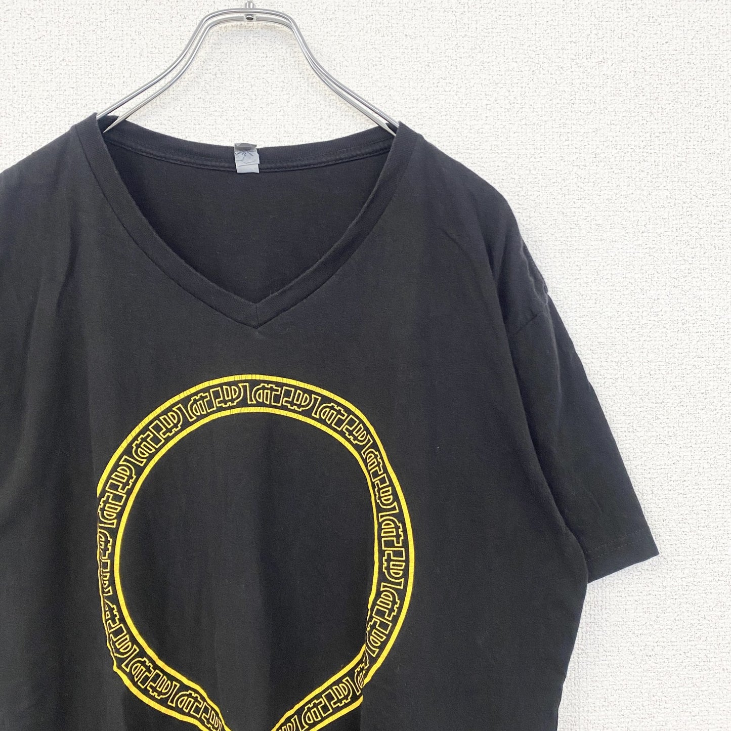 古着 used　NEXT LEVEL APPAREL　半袖プリントロゴTシャツ　レトロデザイン　Vネック　黒　ブラック　Lサイズ