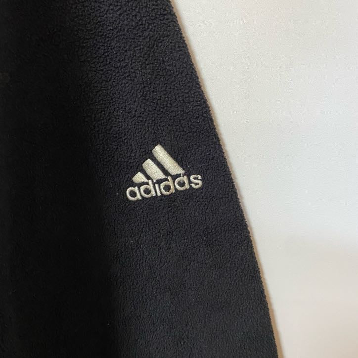 古着 used　adidas アディダス　長袖ハーフジップフリースジャケット　プルオーバー　ワンポイントロゴ刺繍　黒　XXLサイズ