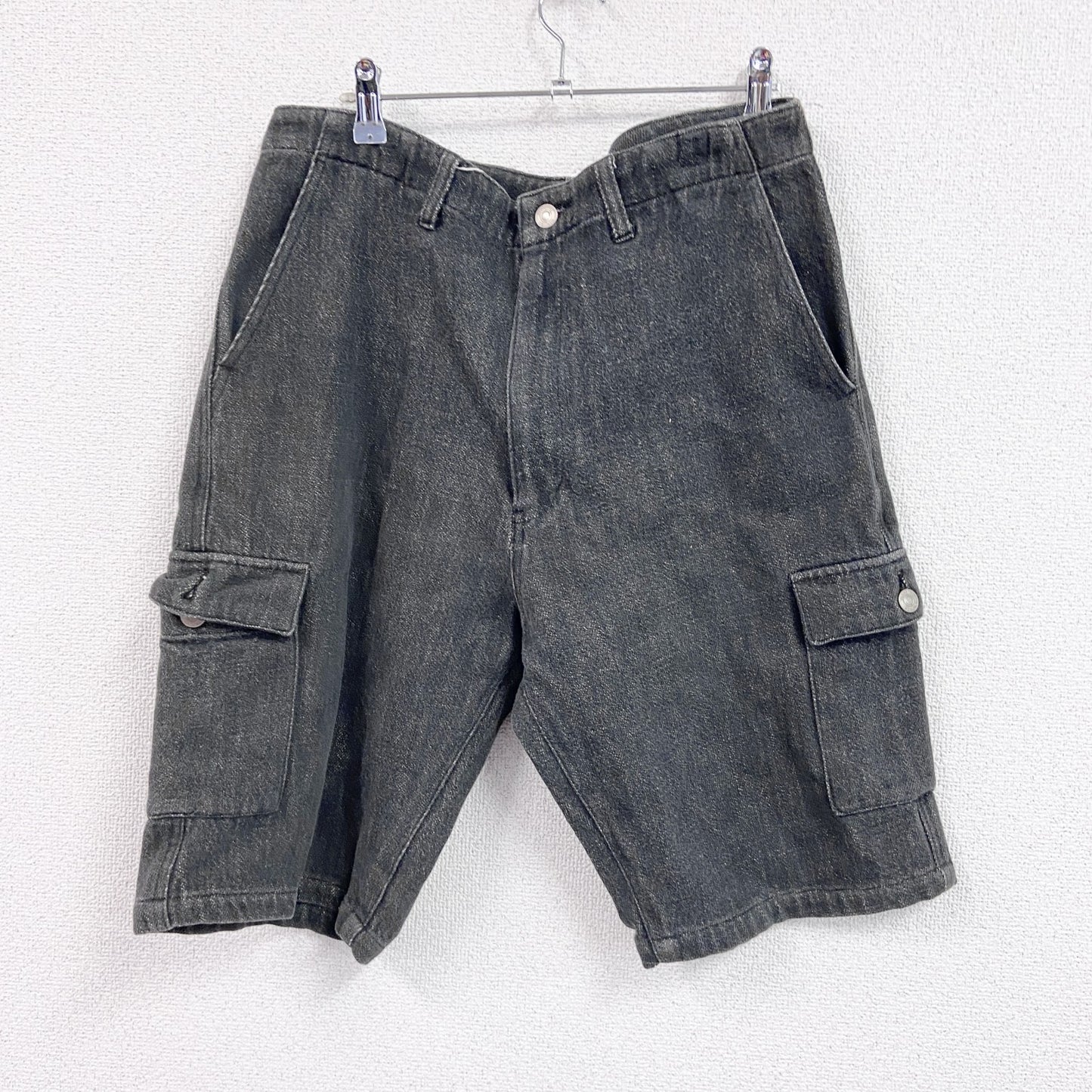 Satiate　ブラックデニムカーゴパンツ　デニムハーフパンツ/ショートパンツ　ジップフライ　黒　ブラック　Lサイズ