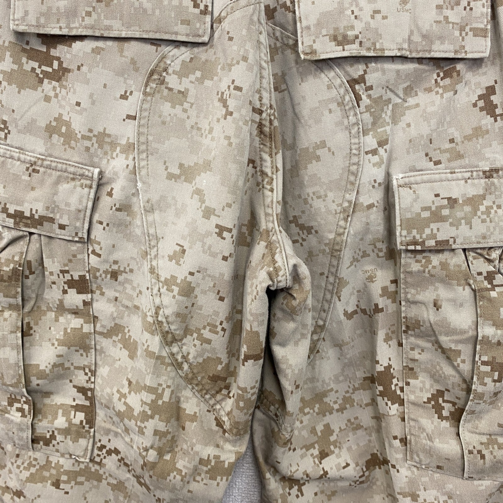 00s　USMC　MARPAT DESERT　コンバットパンツ　ミリタリーカーゴパンツ　ヴィンテージ　　ベージュ　S-M