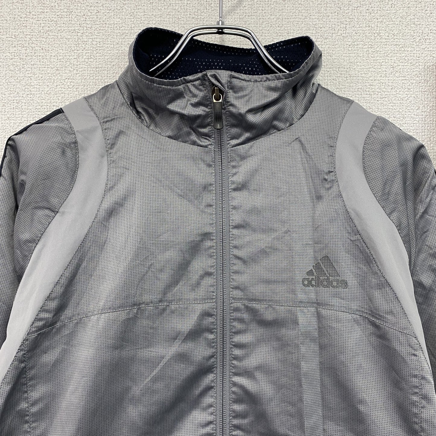 adidas　アディダス　ジャージセットアップ　トラックジャケット　トラックパンツ　パフォーマンスロゴ　灰色　グレー　Lサイズ