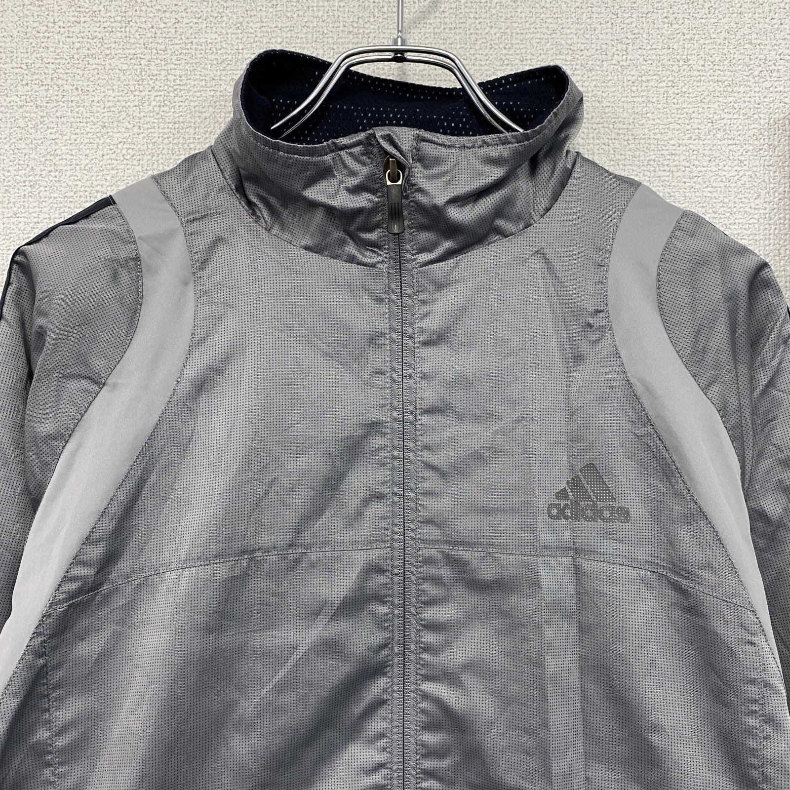 adidas　アディダス　ジャージセットアップ　トラックジャケット　トラックパンツ　パフォーマンスロゴ　灰色　グレー　Lサイズ