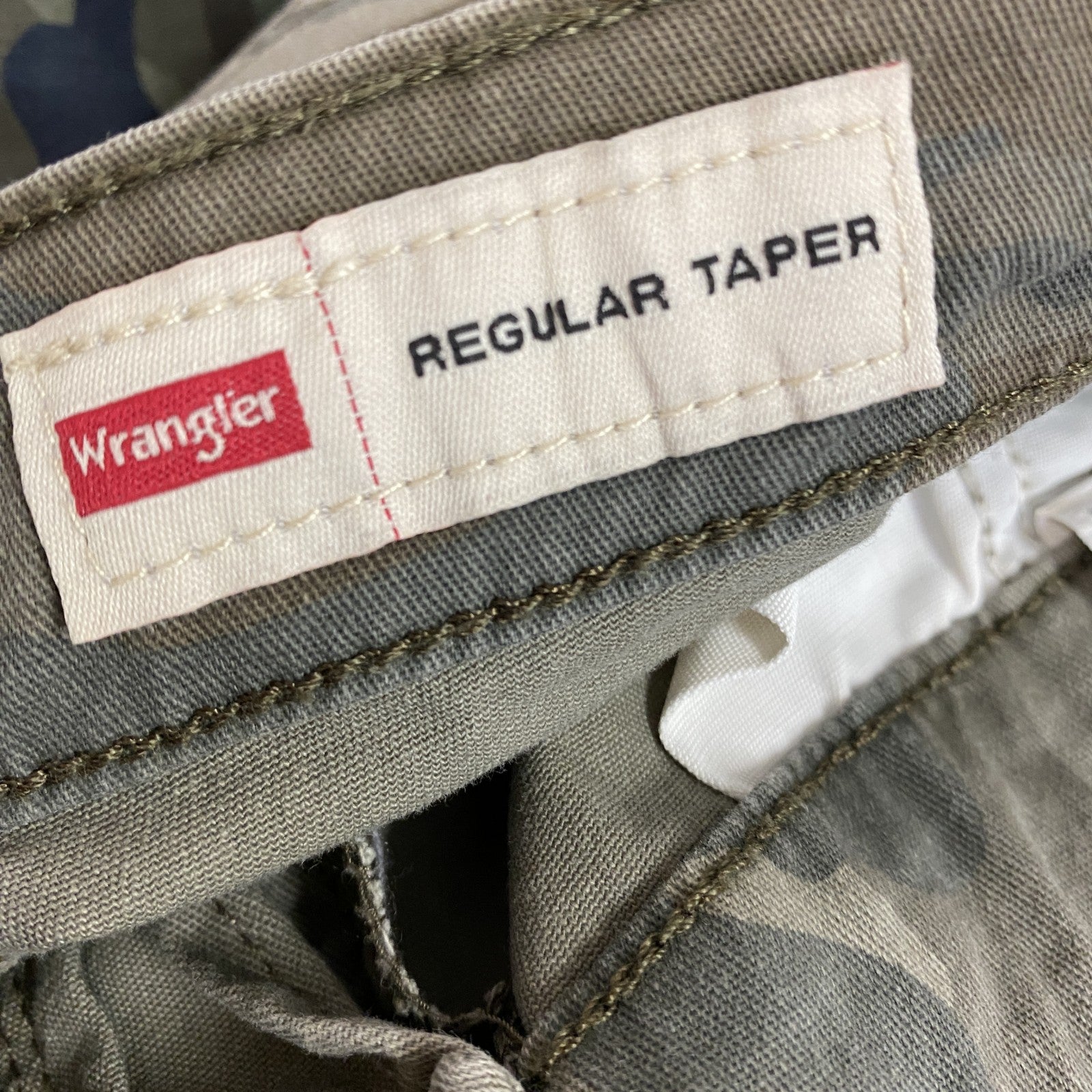 Wrangler　ラングラー　カーゴパンツ　ジップフライ　迷彩柄　カモフラ　カーキ　W33サイズ