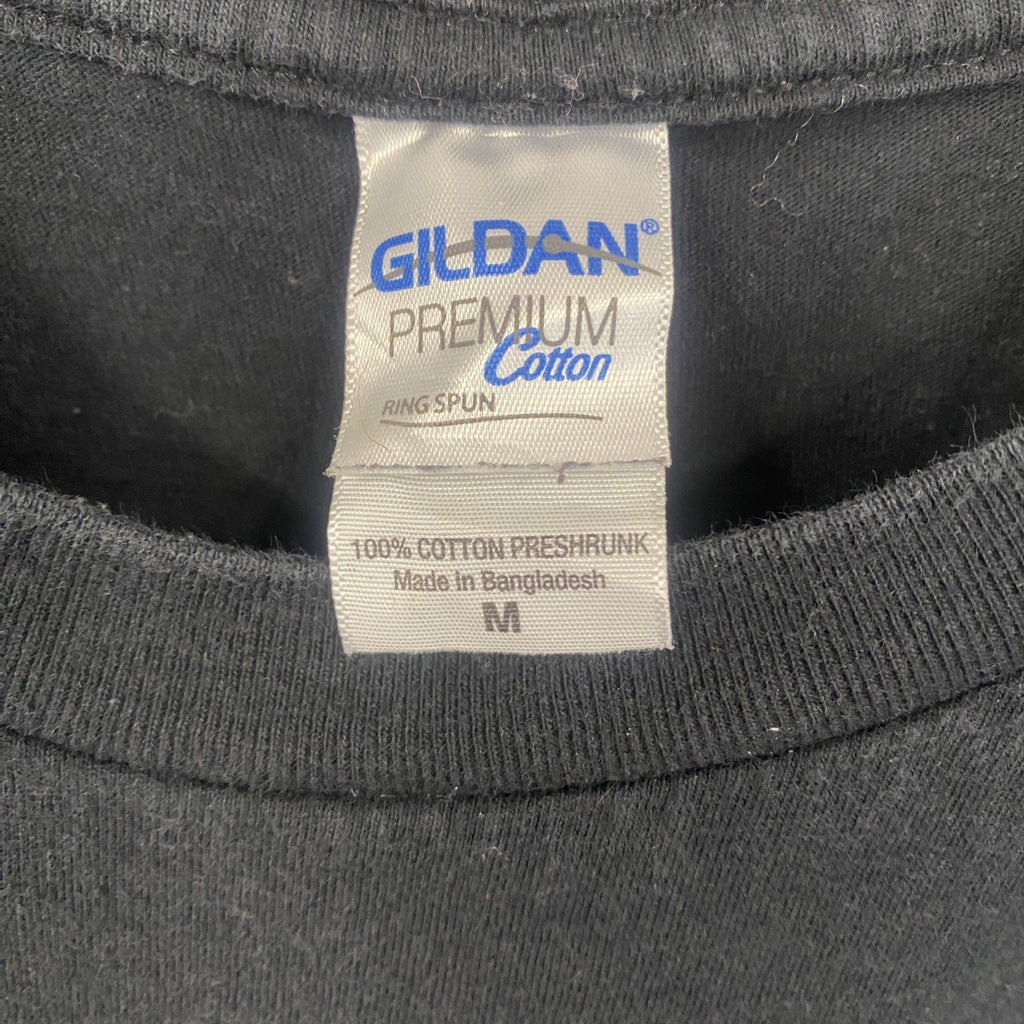 古着 used　GILDAN　ギルダン　タズマニアン・デビル　半袖ワンポイントTシャツ　バックプリント　黒　ブラック　Mサイズ