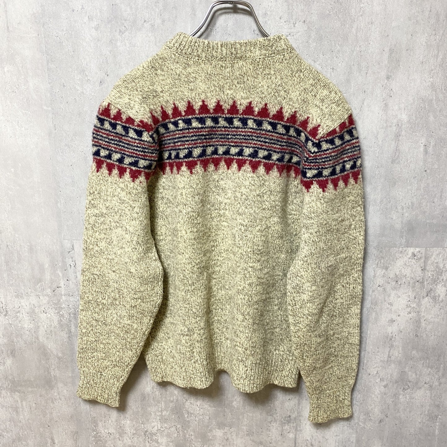 古着　used　長袖デザインニット　厚手セーター　ノルディック柄　クルーネック　レトロデザイン　ベージュ　Sサイズ