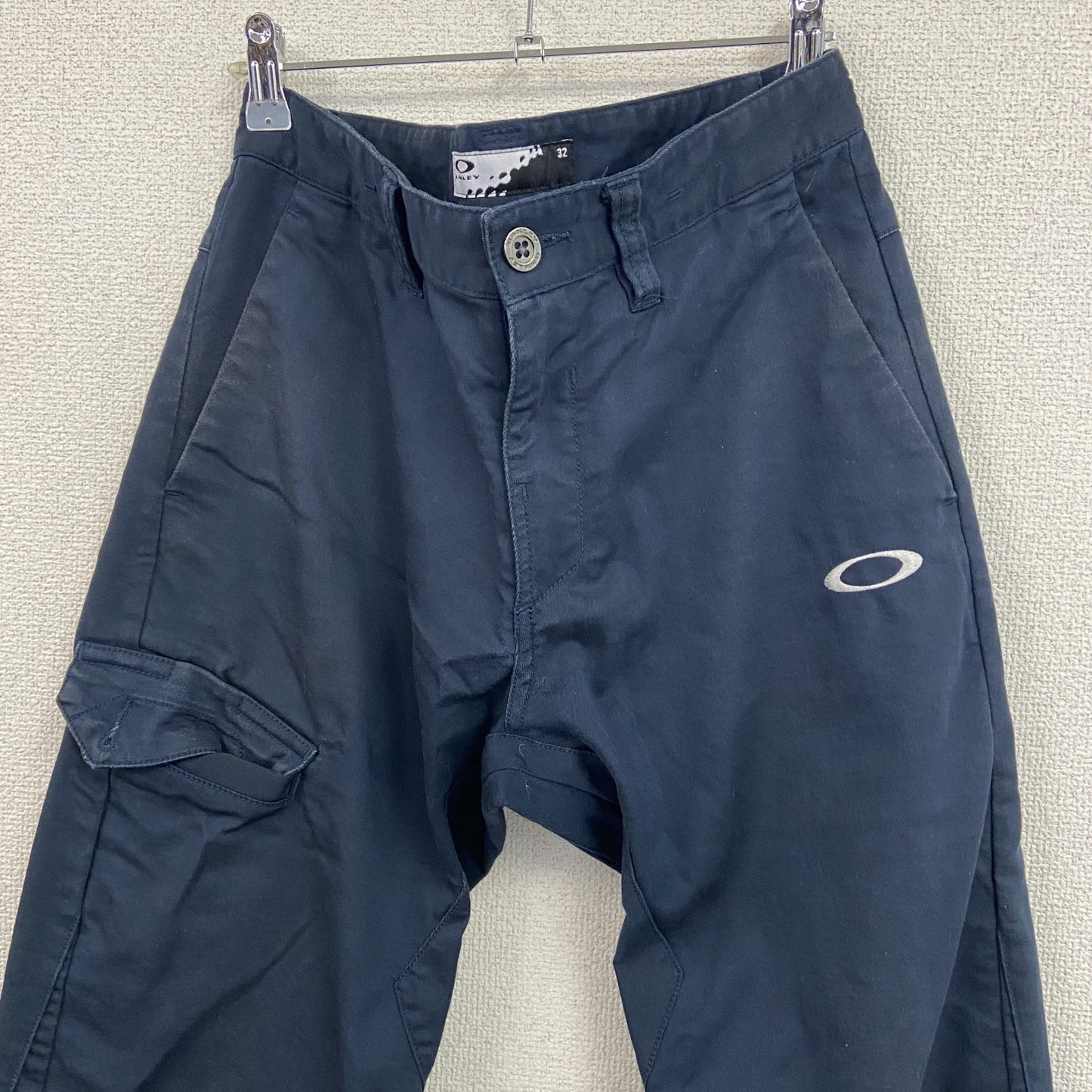 OAKLEY　オークリー　カーゴーパンツ　ワークパンツ　刺繍ロゴ　紺　ネイビー　32サイズ