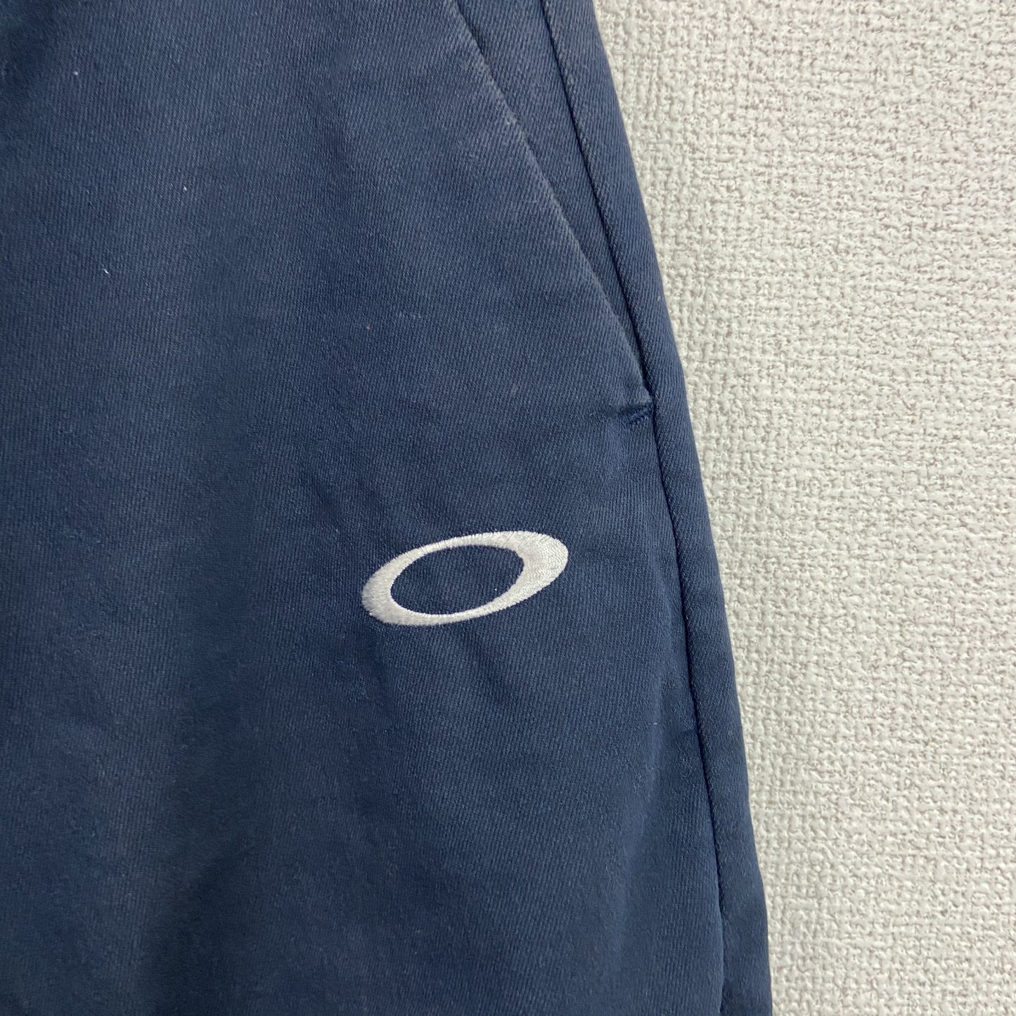 OAKLEY　オークリー　カーゴーパンツ　ワークパンツ　刺繍ロゴ　紺　ネイビー　32サイズ