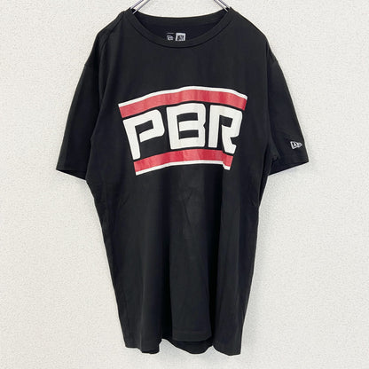古着 used　NEW ERA ニューエラ　半袖ビッグプリントTシャツ　PBR　カジュアルデザイン　クルーネック　黒　Lサイズ