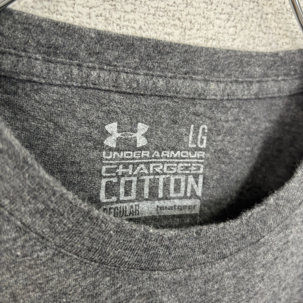 古着 used　UNDER ARMOUR アンダーアーマー　半袖プリントTシャツ　グレー　クルーネック　コットン　Lサイズ