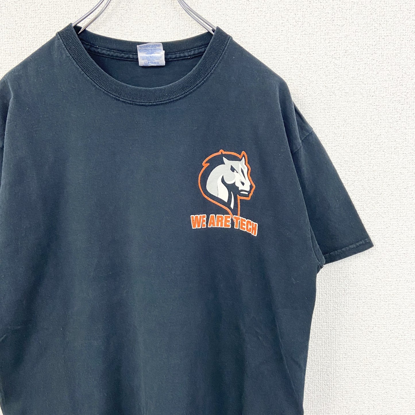 古着 used　GILDAN ギルダン　半袖プリントデザインTシャツ　クルーネック　WE ARE TECH　黒　ブラック　Mサイズ