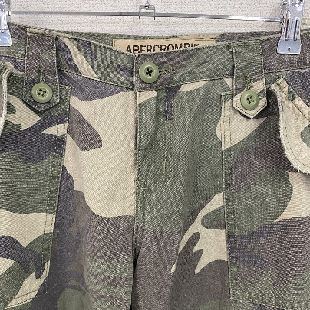 Abercrombie＆Fitch　アバクロ　カーゴパンツ　迷彩　カモフラ柄　カーキ　2サイズ