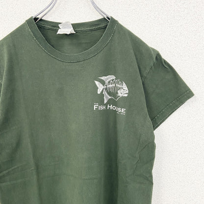 古着 used　GILDAN ギルダン　半袖プリントデザインTシャツ　クルーネック　FISH HOUSE　緑　レトロ　Sサイズ
