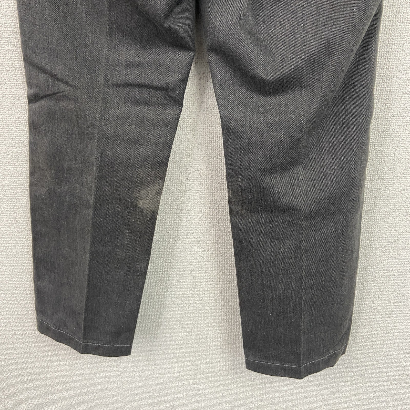 Dickies　ディッキーズ　ワークパンツ　チノパンツ　ジップフライ　キーリング付き　灰色　グレー　W32サイズ