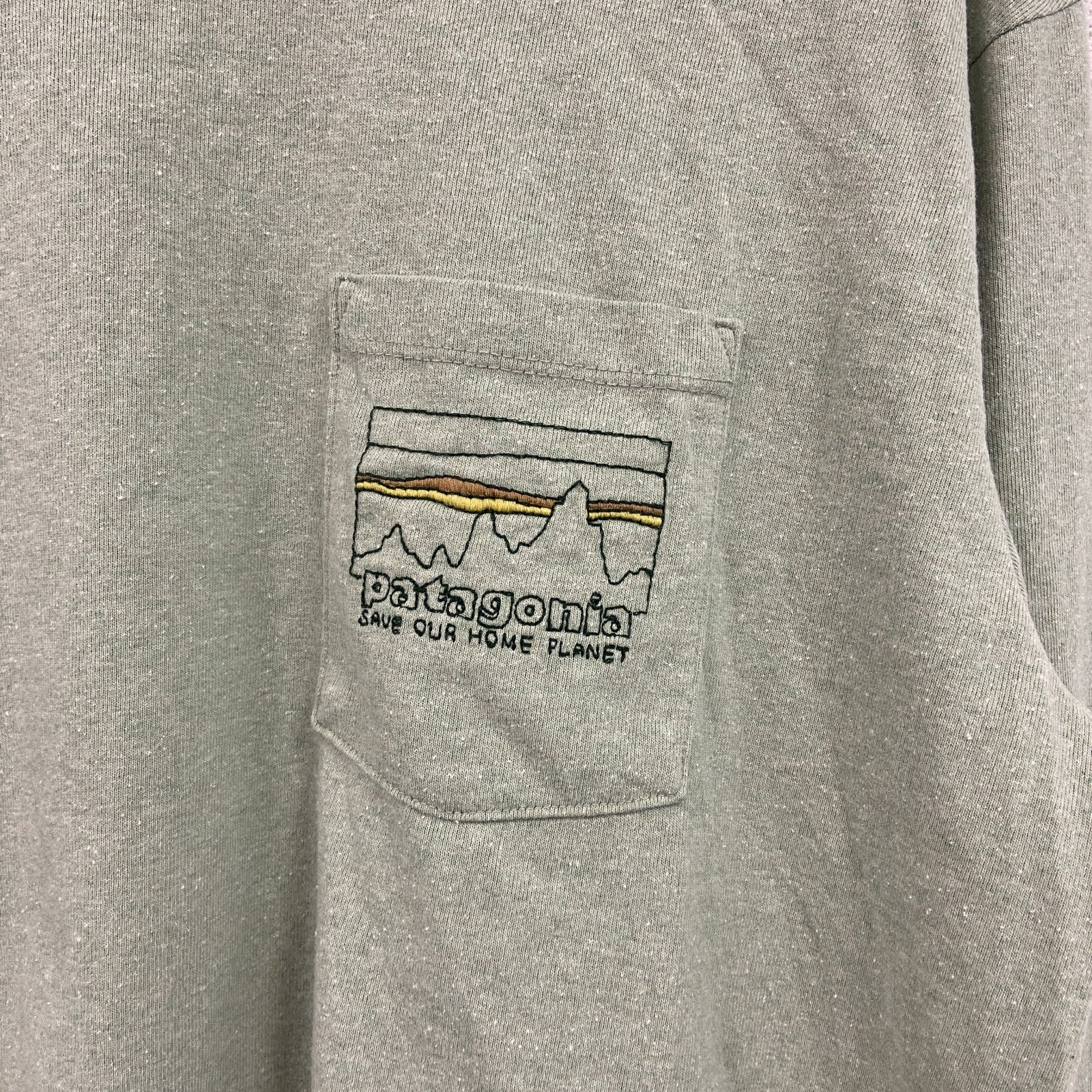 Patagonia　パタゴニア　長袖Tシャツ/ロンT　ワンポイントロゴ刺繍　緑　グリーン　Sサイズ