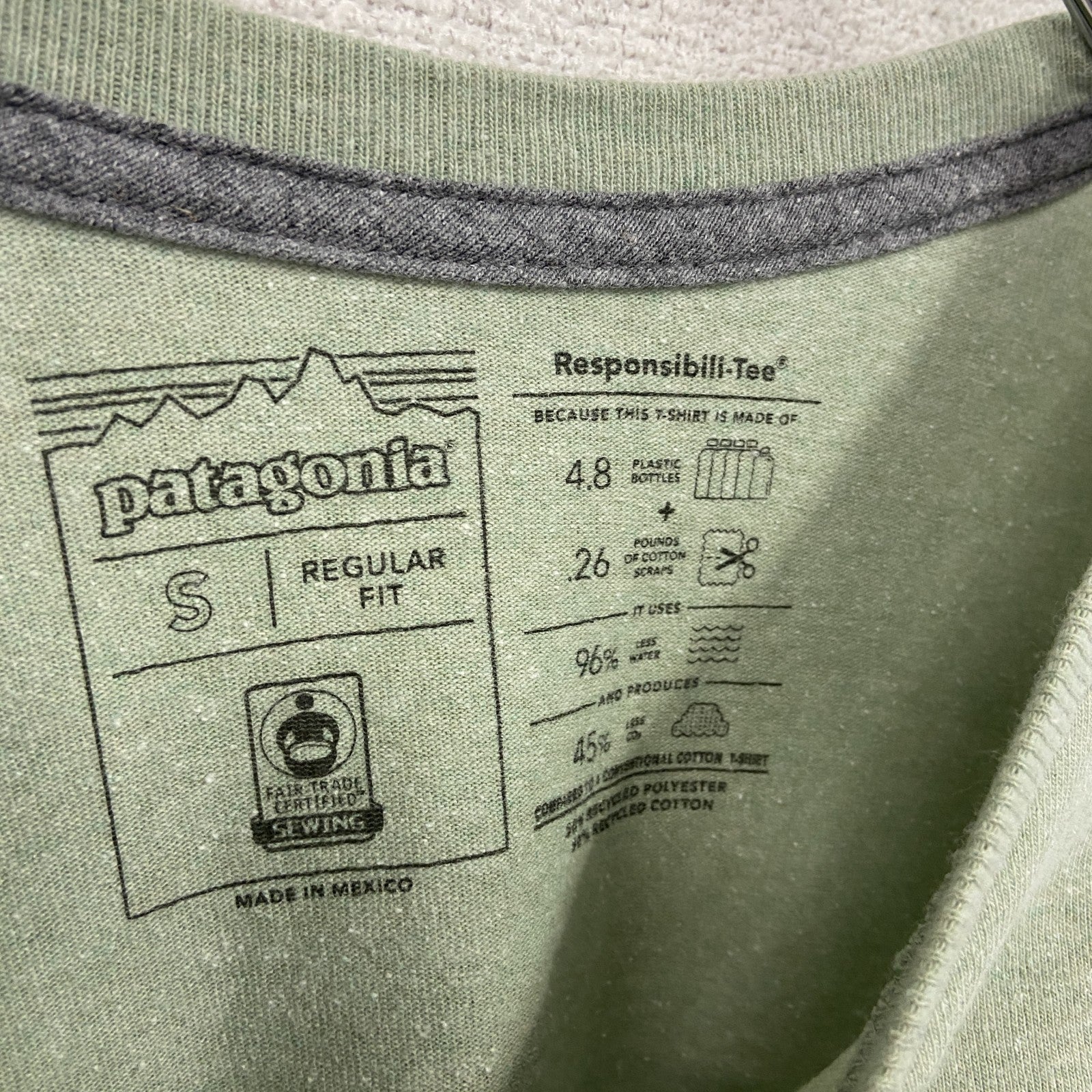 Patagonia　パタゴニア　長袖Tシャツ/ロンT　ワンポイントロゴ刺繍　緑　グリーン　Sサイズ
