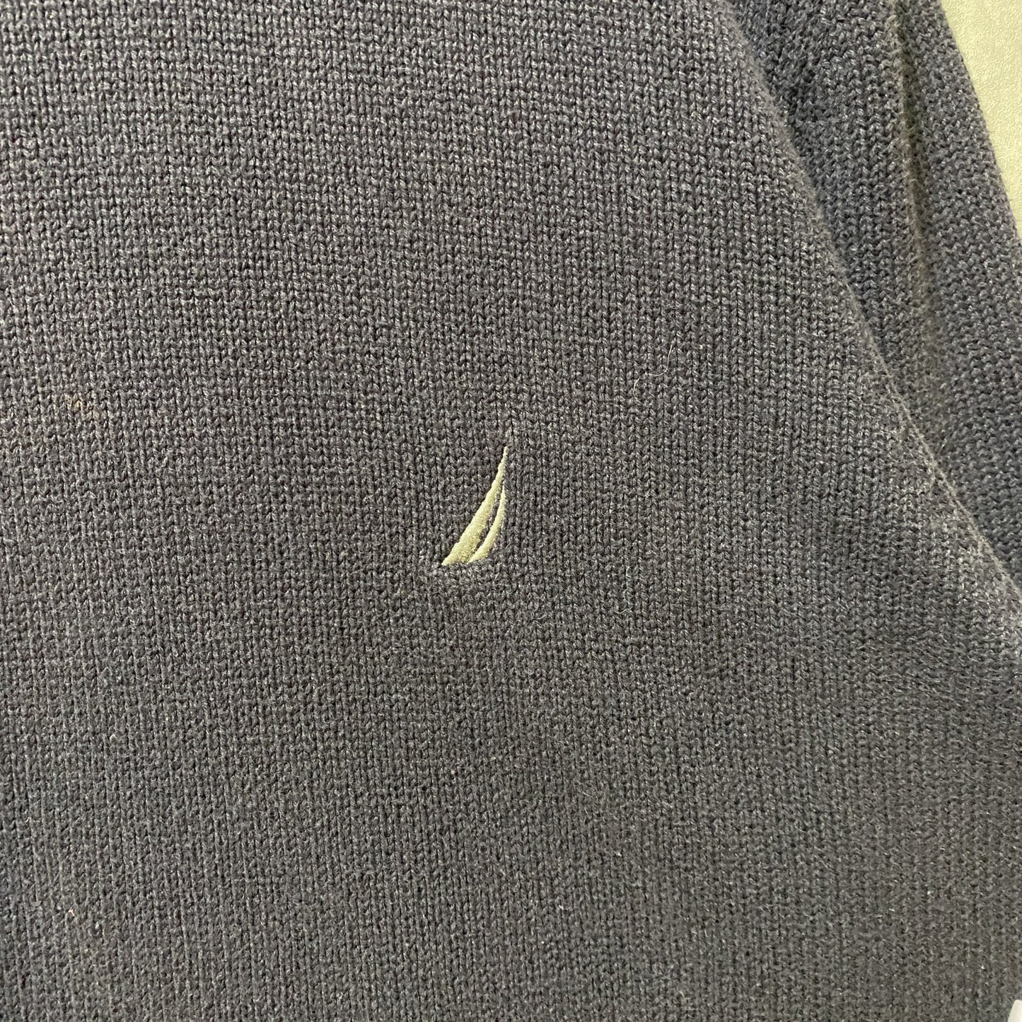 古着　used　NAUTICA ノーティカ　長袖ニット　セーター　ロゴ刺繍　ワンポイント　ネイビー　クルーネック　Mサイズ