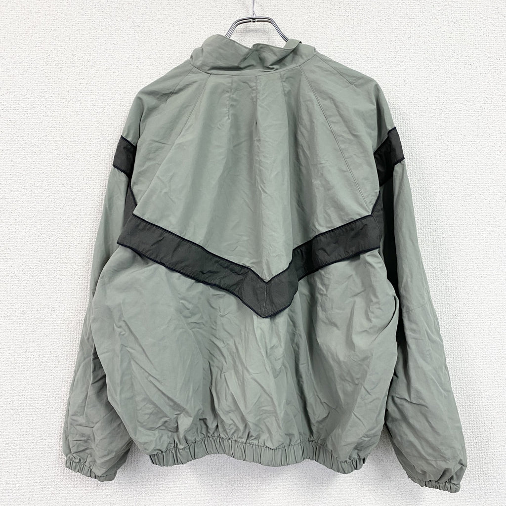 米軍　U.S.ARMY　IPFU　トレーニングジャケット　フルジップジャケット　ミリタリー　灰色　グレー　