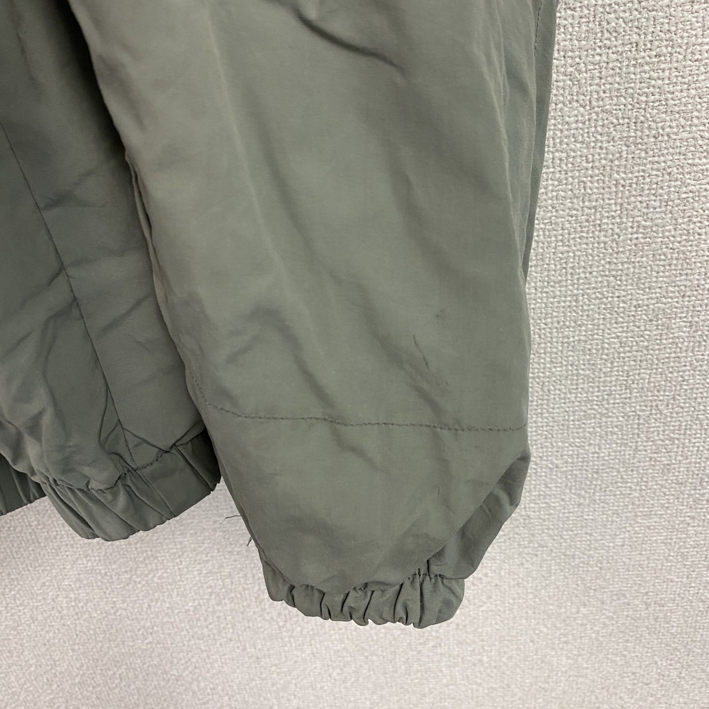 米軍　U.S.ARMY　IPFU　トレーニングジャケット　フルジップジャケット　ミリタリー　灰色　グレー　
