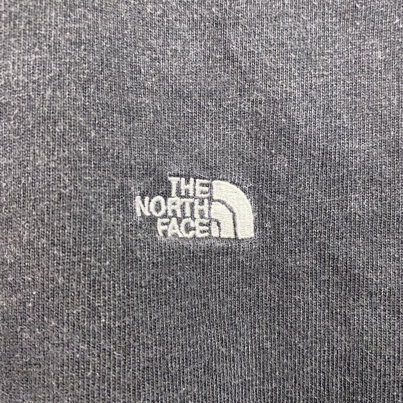 THE NORTH FACE　ザ・ノースフェイス　半袖Tシャツ　刺繍ロゴ　フェード　ワンポイント　黒　ブラック　Lサイズ