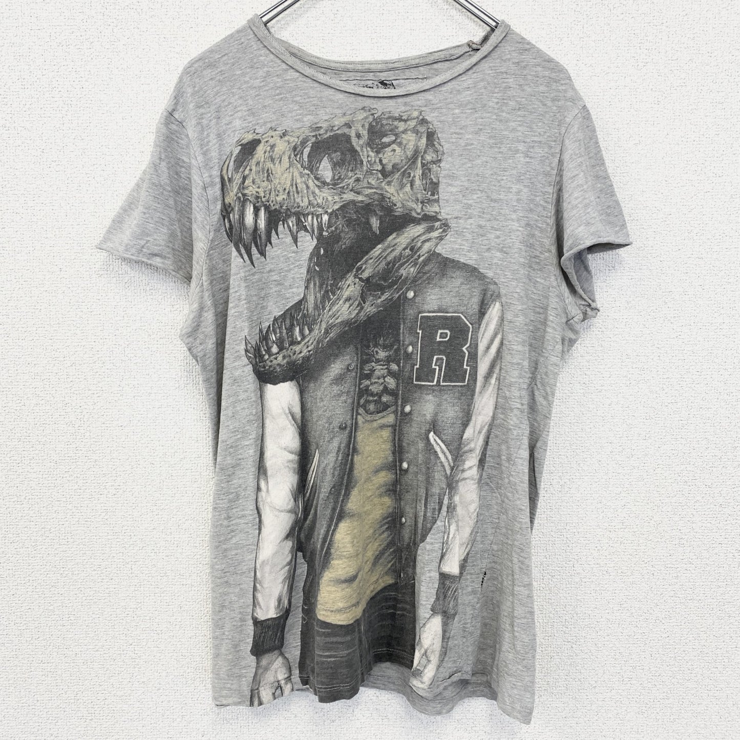 古着 used　LARGE　半袖プリントTシャツ　レトロデザイン　ティラノサウルス　恐竜　クルーネック　灰色　グレー