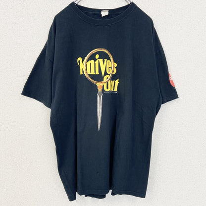 古着 used　半袖ムービープリントTシャツ　Knives Out　クルーネック　レトロデザイン　黒　ブラック　Mサイズ